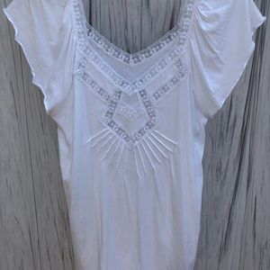Pretty white flutter sleeve tee